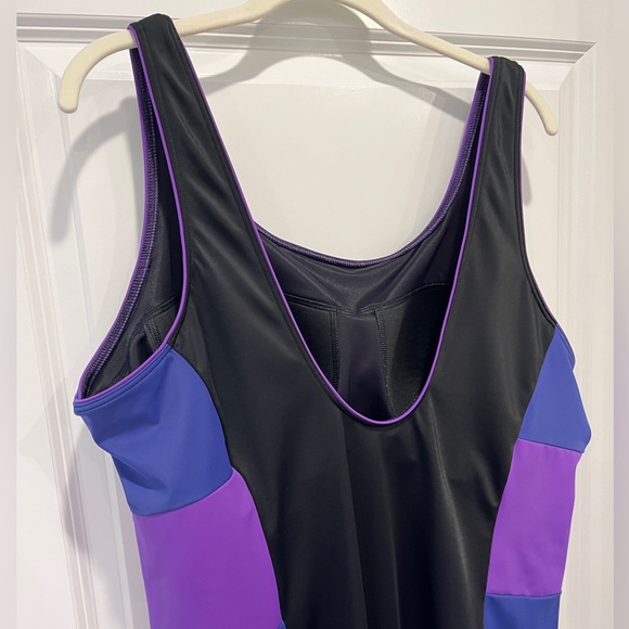 Land’s End One-Piece Swimsuit Scoop Neck Soft Cup Sporty Size 24W - Picture 6 of 12